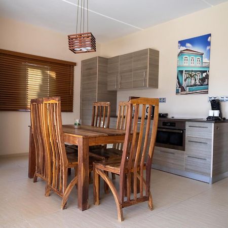 Spanish Water View Apartment Вилемстад Екстериор снимка